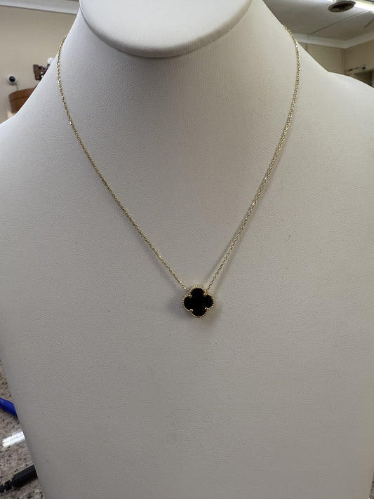 Clover Necklace